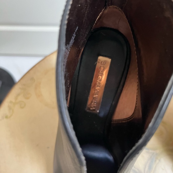 Vamp BCBGMaxAzria Black Peep-Toe Heels size 8.5 - Picture 3 of 5